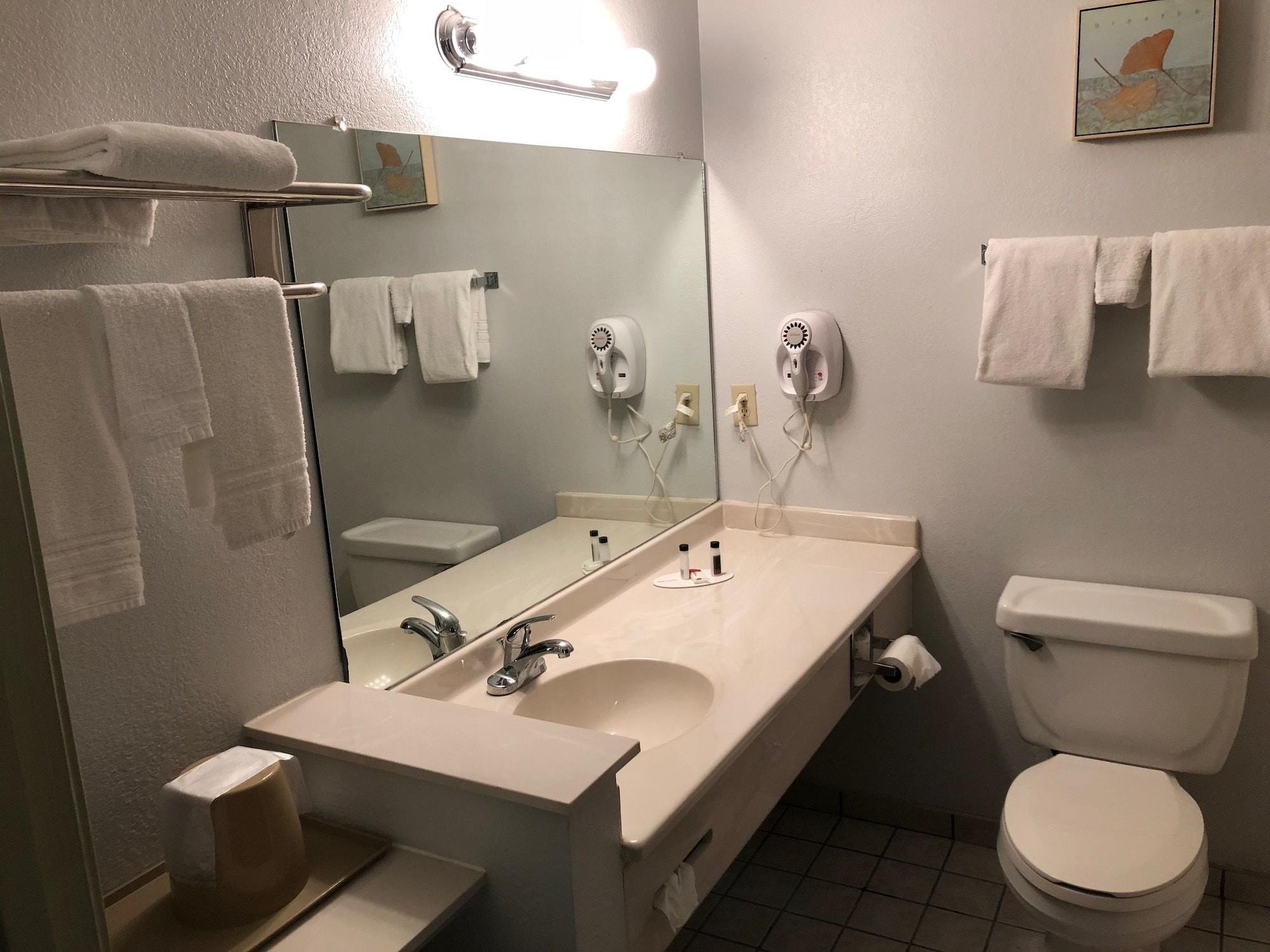 Super 8 By Wyndham Lake Charles/Sulphur Екстер'єр фото